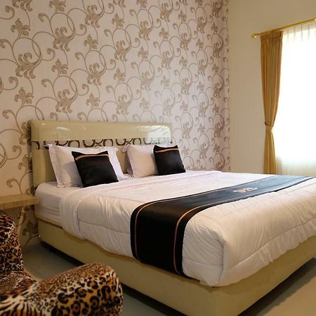 Oyo 1616 Hotel Central City 2 Tanjung Pandan Exteriér fotografie