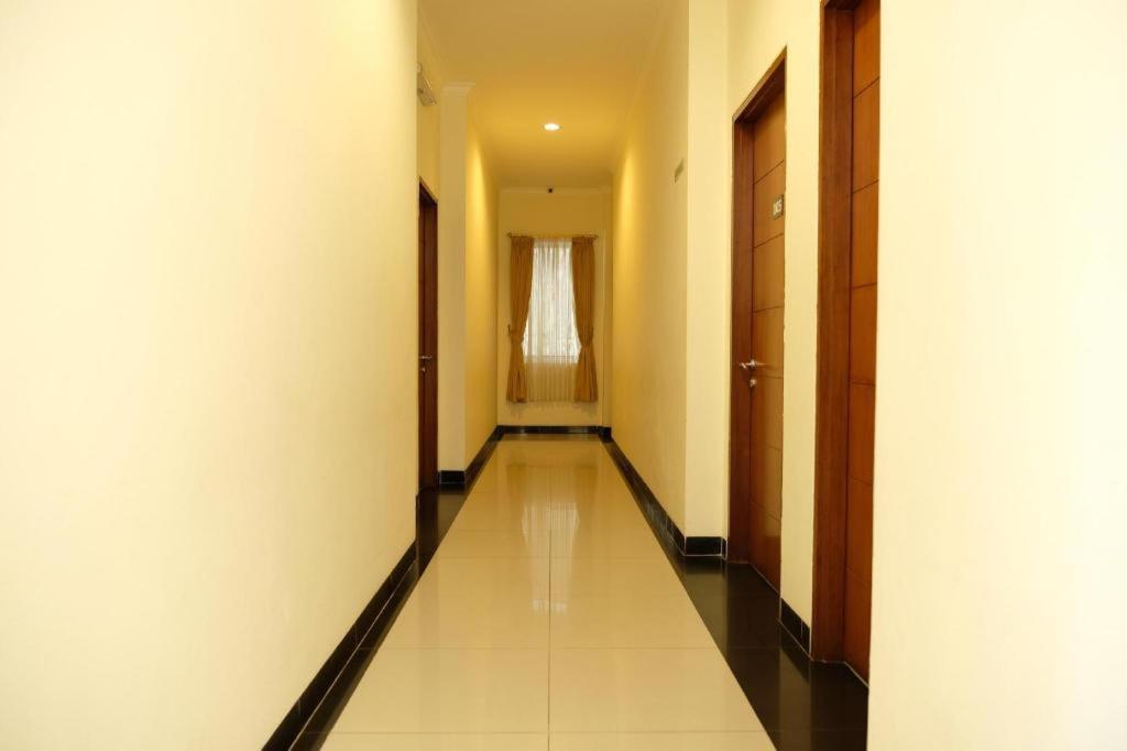 Oyo 1616 Hotel Central City 2 Tanjung Pandan Exteriér fotografie